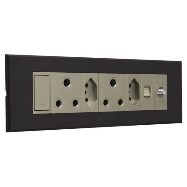 VETi 3 AURA - RSA, V-Slim, Data & Satellite Omni Cluster - Titanium/Graphite Complete