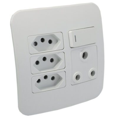 VETi 1 - Switched Wall Socket, 3x V-Slim - White Complete