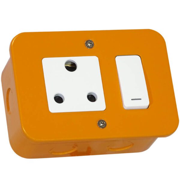 VETi 1 - Industrial Single Switched RSA Socket Outlet - Industrial & WeatherProof